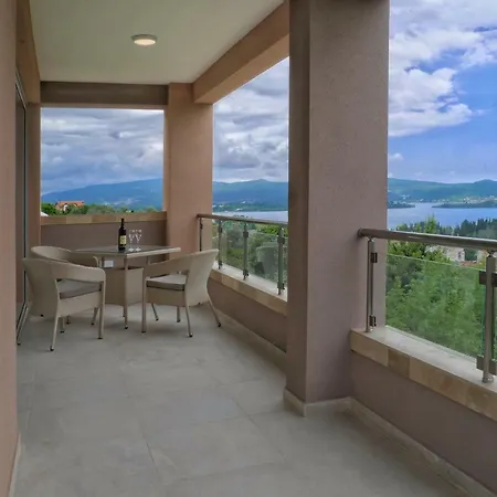 Villa Travertino Tivat Exterior photo