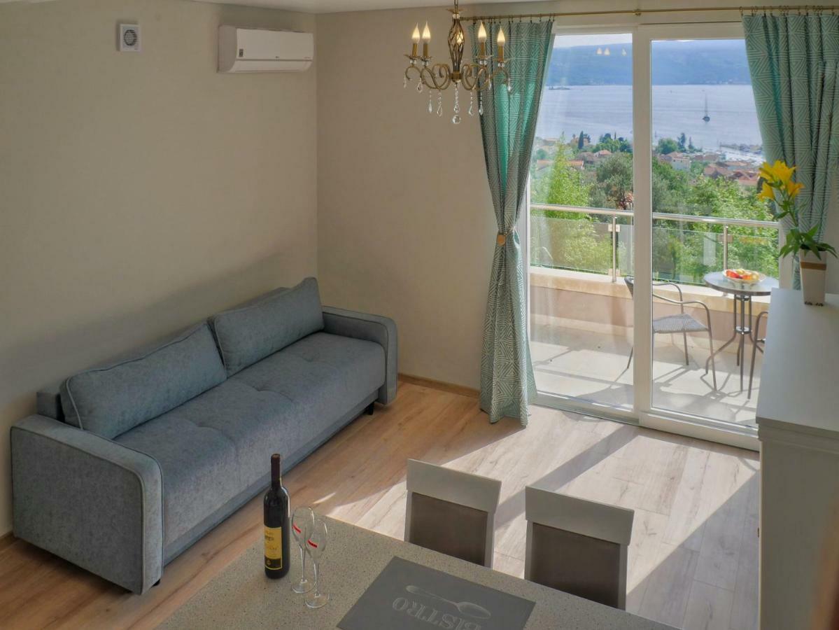 Travertino Apartment