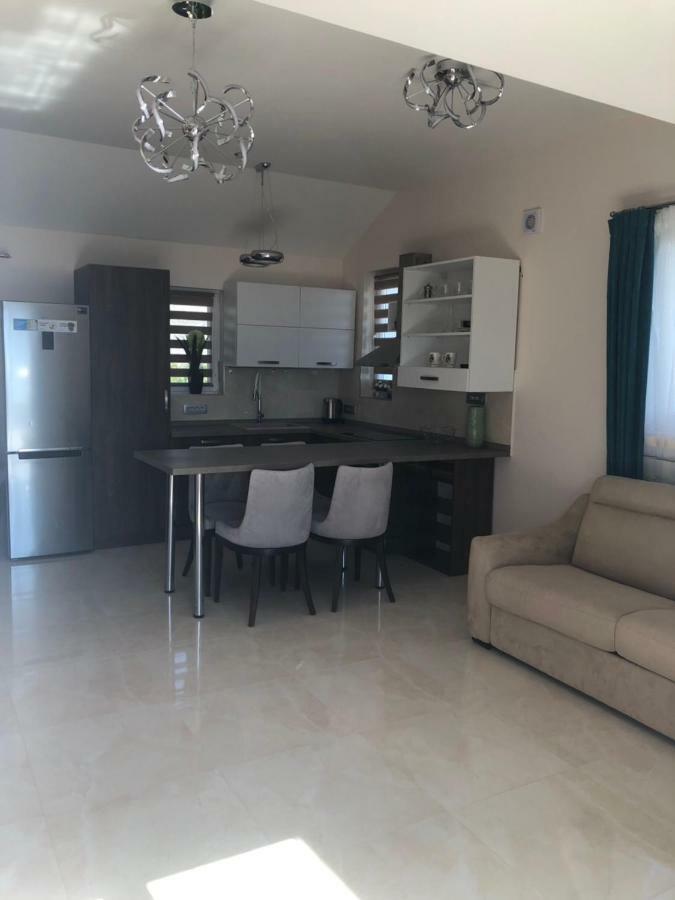 Travertino Apartment *